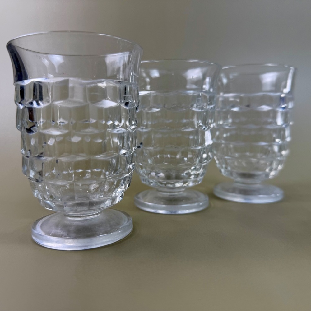 Vintage Indiana Glass Footed Juice Cups | Clear Paneled Tumblers | Set of 4 - Picture 7 of 12